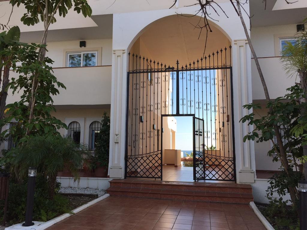Sinfonia Del Mar Apartment Estepona Dış mekan fotoğraf