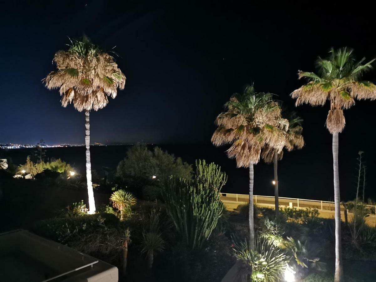 Sinfonia Del Mar Apartment Estepona Dış mekan fotoğraf