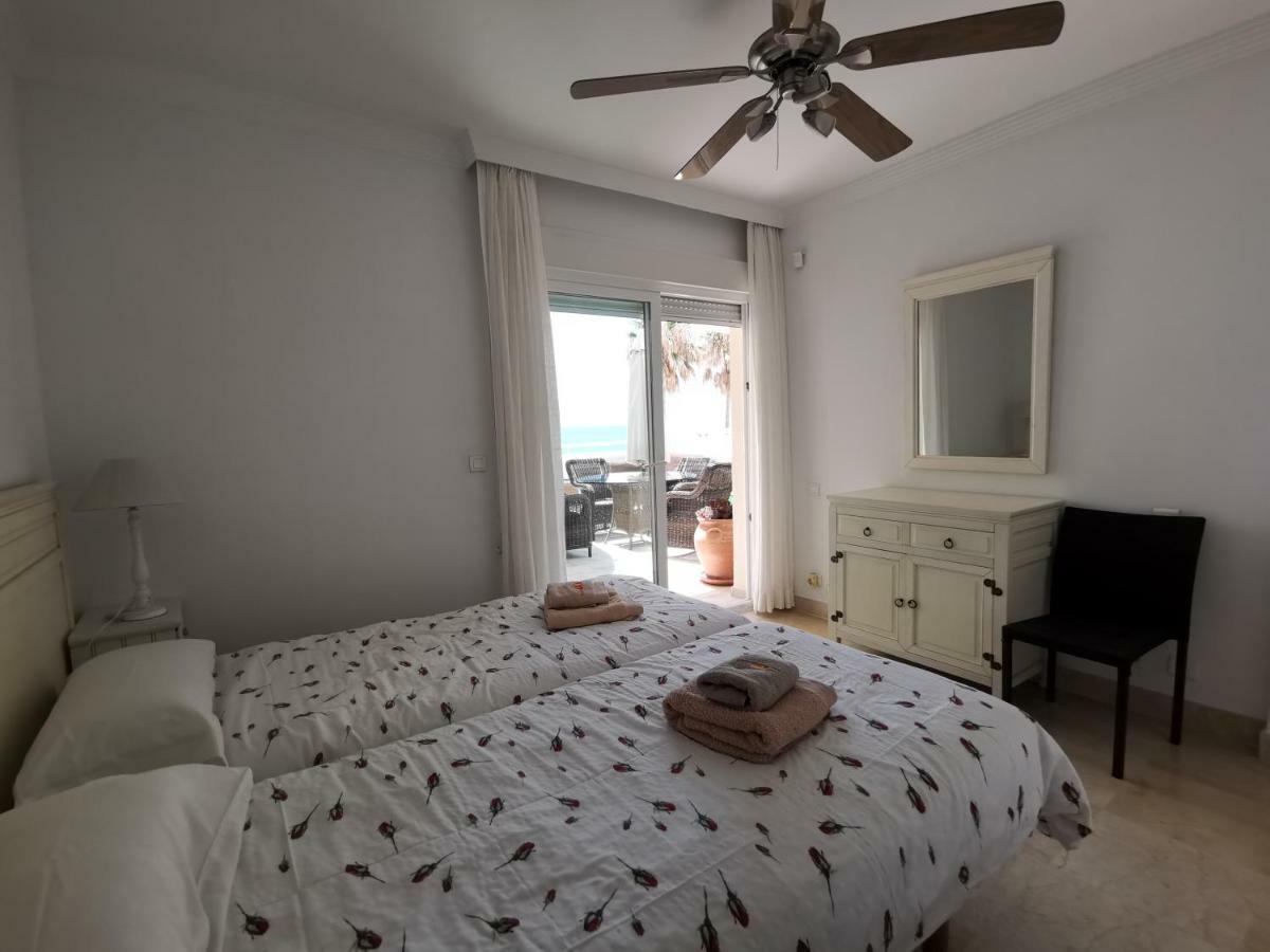 Sinfonia Del Mar Apartment Estepona Dış mekan fotoğraf